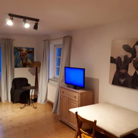 Lägenhet Remise - Schmidsfelden 12 - 88299 *