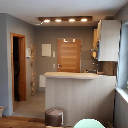 Lägenhet Remise - Schmidsfelden 12 - 88299 *